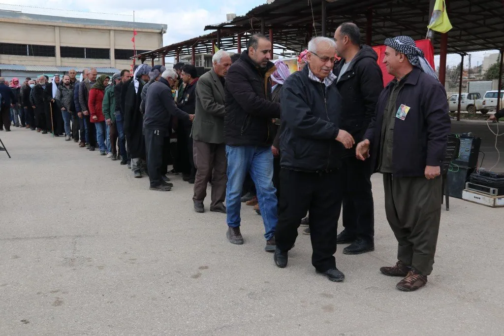 Şêniyên Dêrikê sersaxî da malbata şehîd Ehmed Gabarî