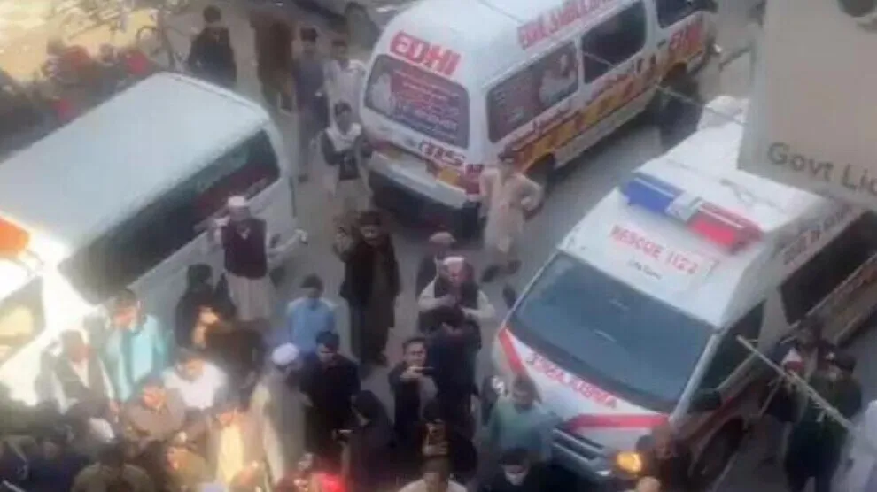 ​​​​​​​Li Pakistanê di mizgeftekê de teqîn çêbû: Herî kêm 30 kuştî