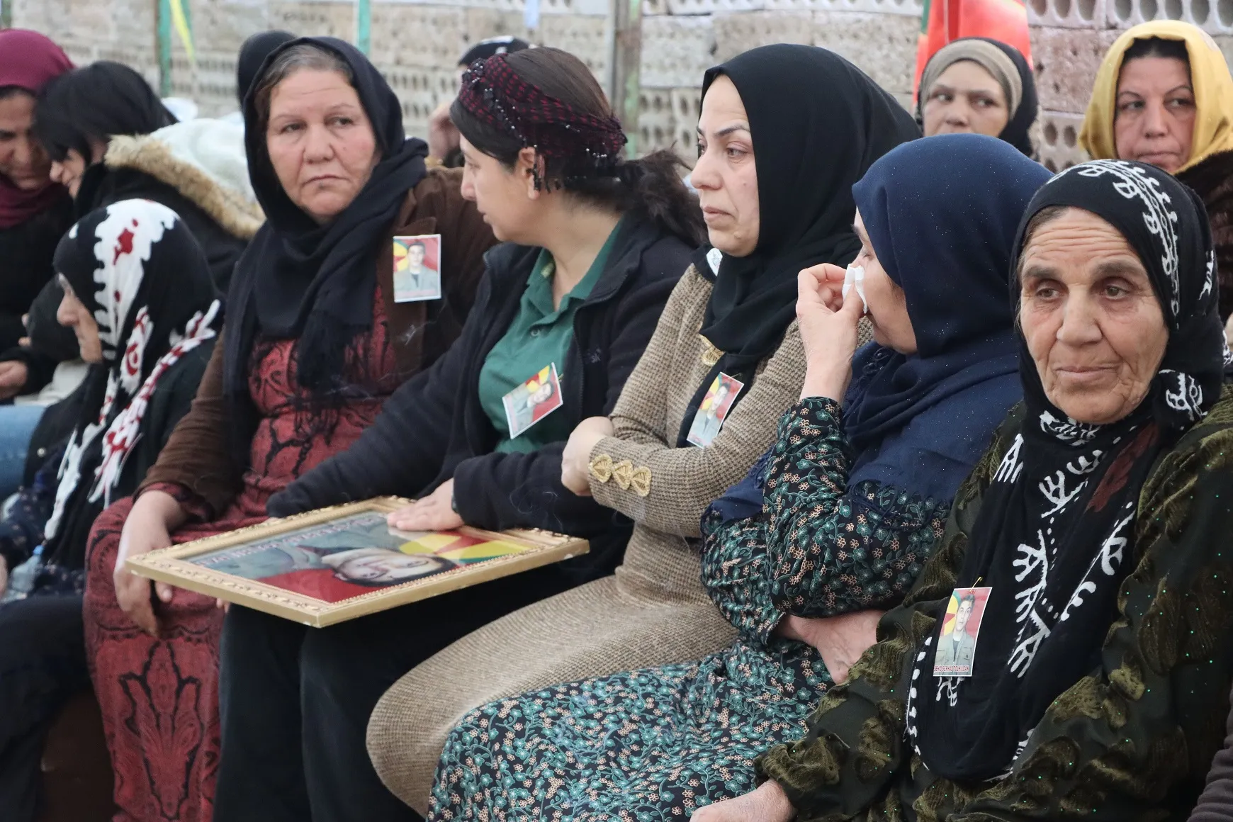 Bi sedan şêniyan şehîd Serhed Tolhildan bi bîr anî