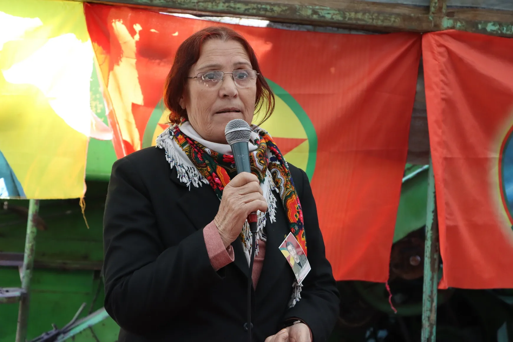 Bi sedan şêniyan şehîd Serhed Tolhildan bi bîr anî