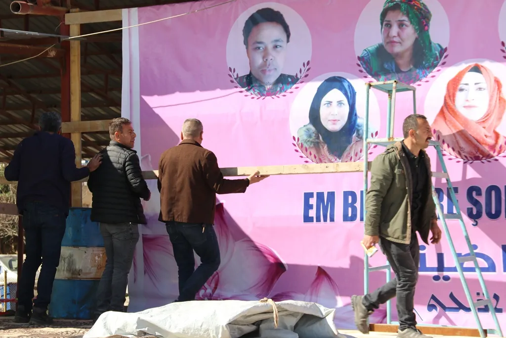 Li Qamişloyê qadên şahiyên 8`ê Adarê hatin xemilandin