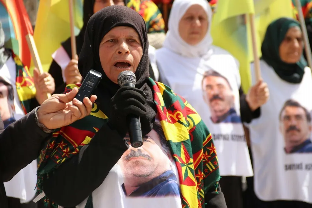 Şêniyên Dêrikê li dijî hevkariya PDK'ê ya bi dewleta Tirk re meşiyan