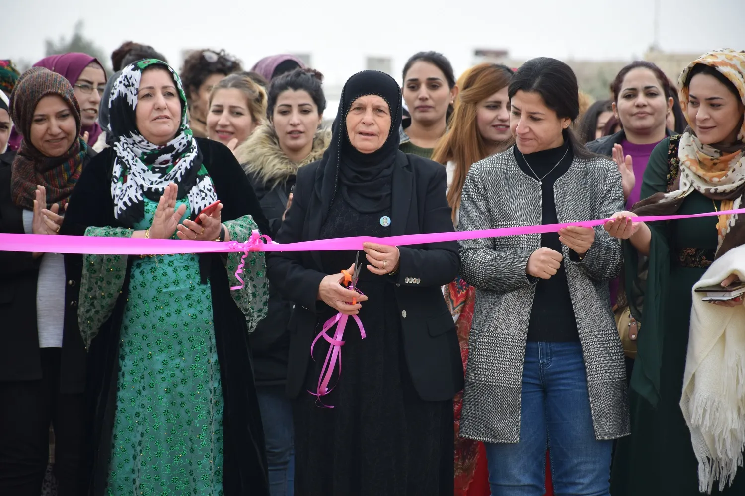 ​​​​​​​Bi boneya 8`ê Adarê li Qamişloyê şitilgeha Hevrîn Xelef hate vekirin