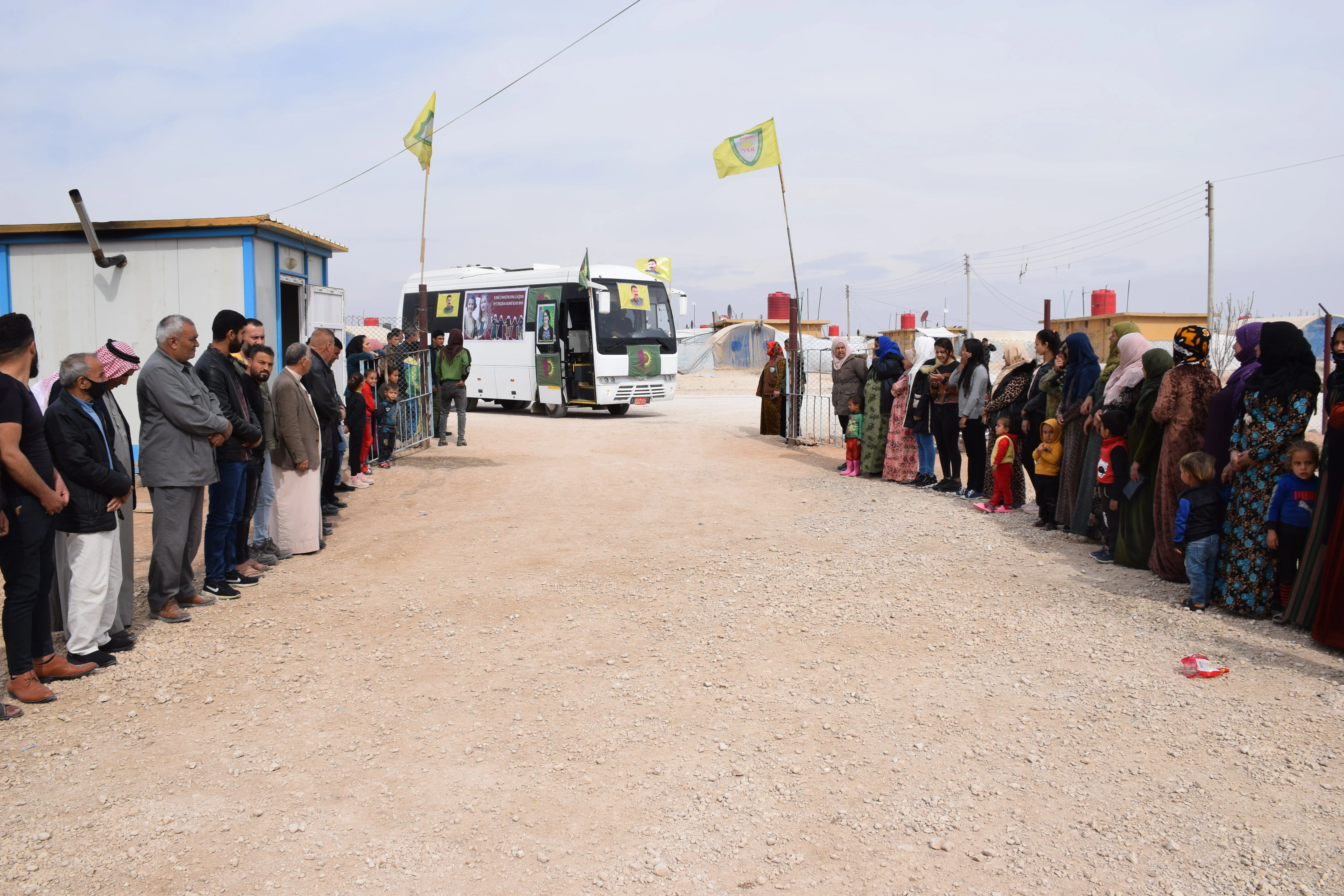 Yekitiya Jinên Ciwan û Kongra Star çalakî li dar xistin