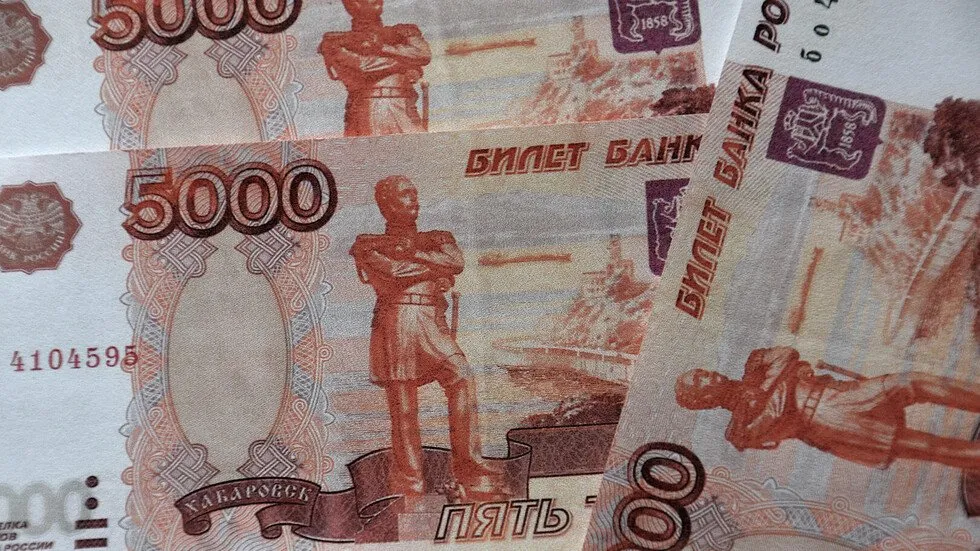 YE 7 bankên Rûsyayê ji pergala SWIFT’ê derdixe