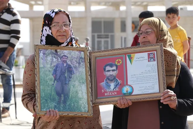 Şêniyên Amûdê şehîdên meha Adarê bi bîr anîn