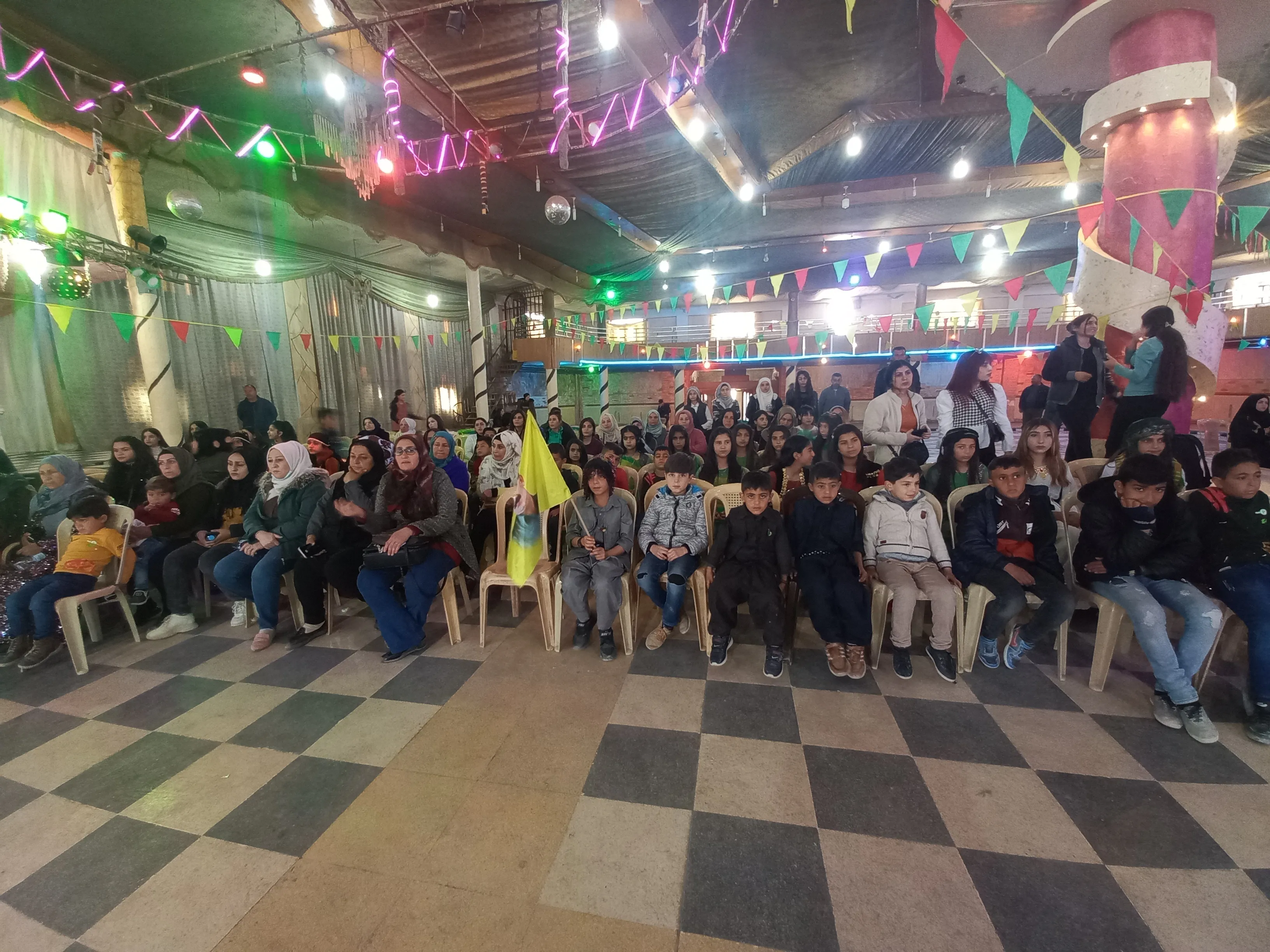 Li Hesekê û Helebê jî ji bo zarokan şahî hatin lidarxistin