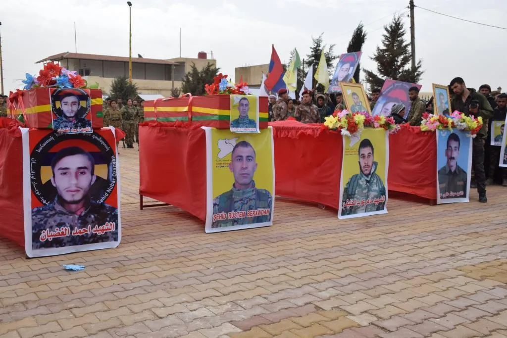 Li Hesekê ji bo 4 cangoriyên azadiyê merasîmek hat lidarxistin