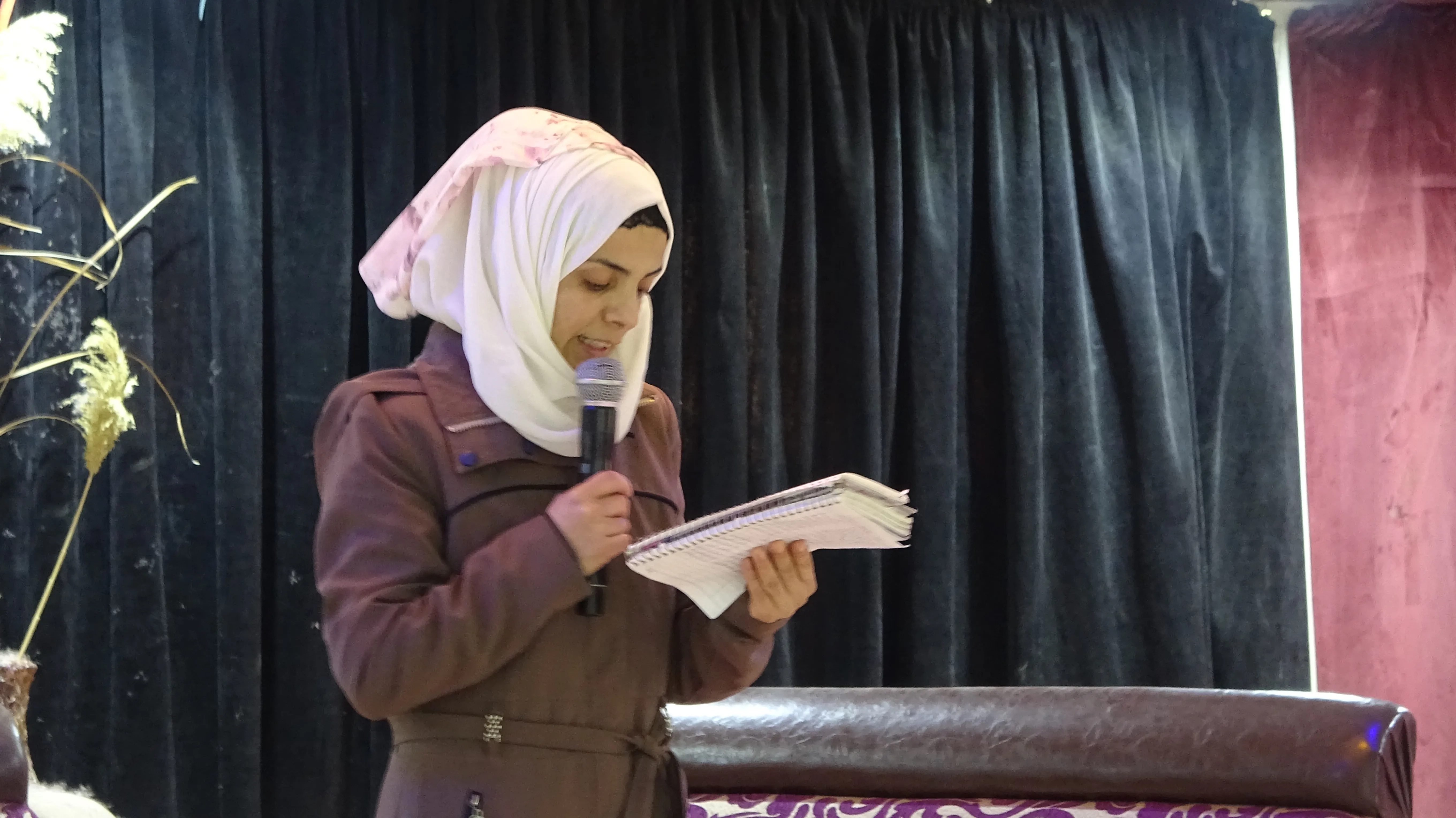 Yekitiya Rewşenbîran a Tebqayê şevbuhêrka çîrok û helbestan li dar xist