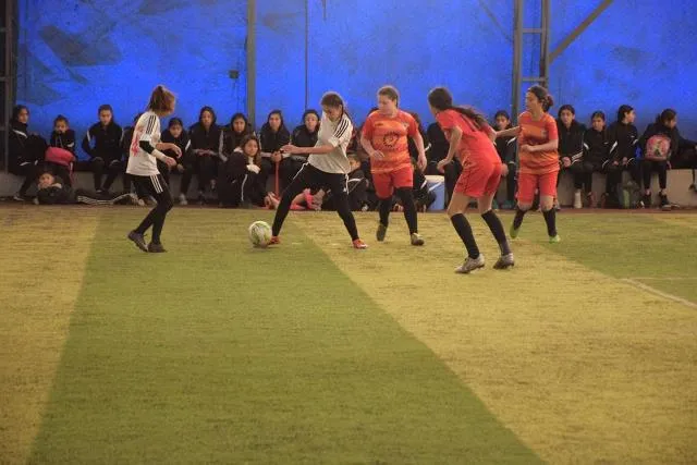 Bi boneya 8'ê Adarê turnuveya futbolê