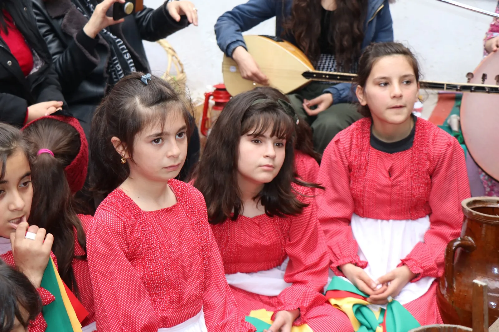 Di çalakiyên 8'ê Adarê de jinan soza parastina destkeftiyan da