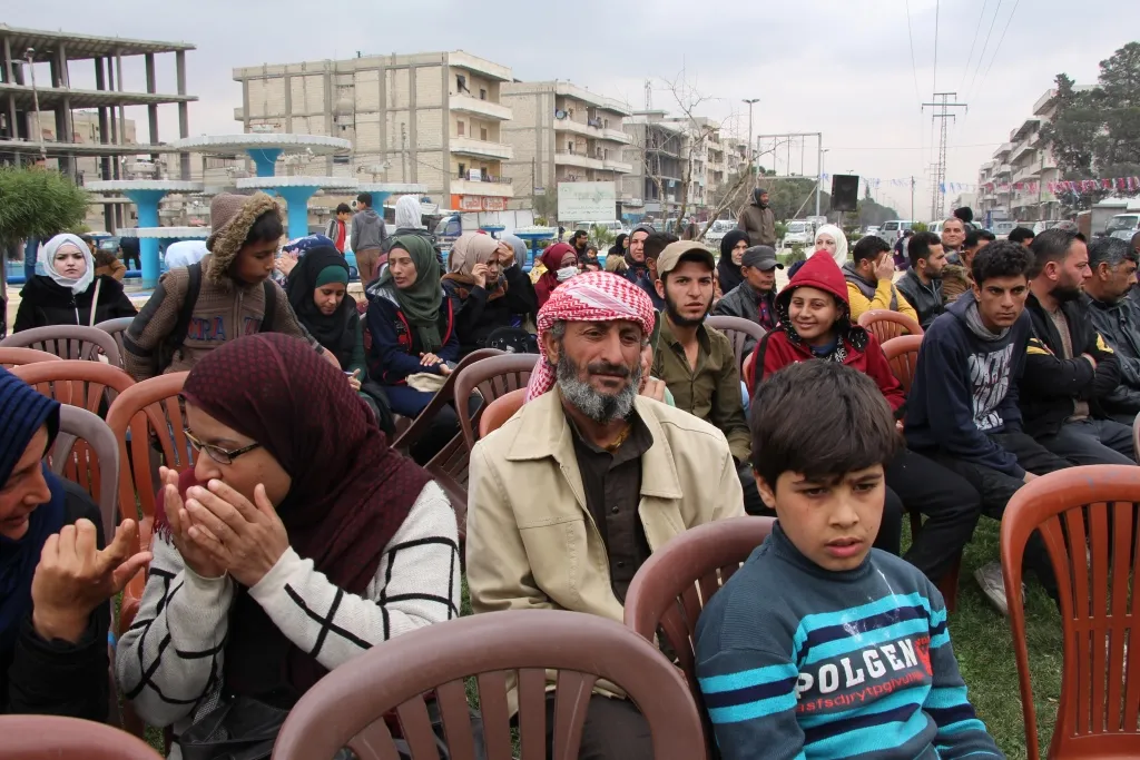 Yekitiya Jinên Ciwan û Hîlala Zêrîn bi boneya 8'ê Adarê çalakî li dar xistin