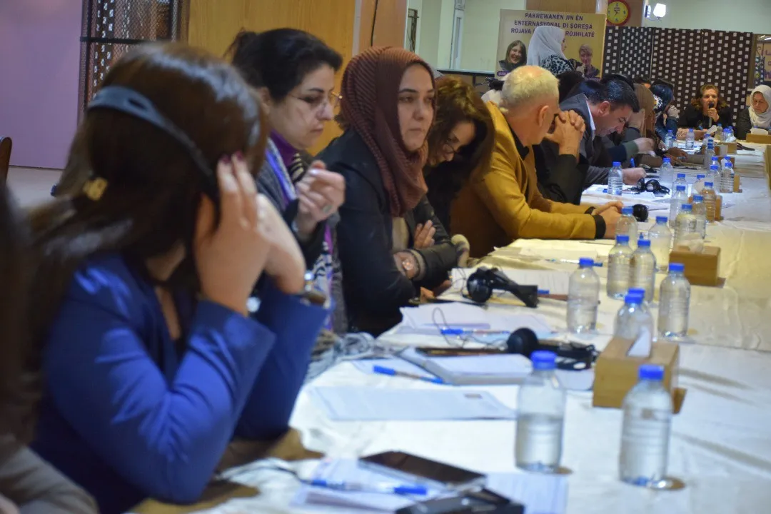 Jinên beşdarî konferansê bûne: Divê dagirkirina Tirkiyê ji xaka Sûriyê were bidawîkirin