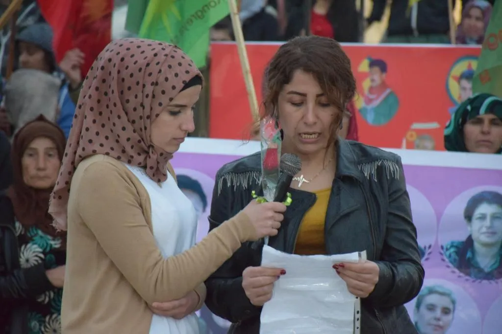 Palatforma çalakiyên hevbeş şehîdên azadiyê bi bîr anîn