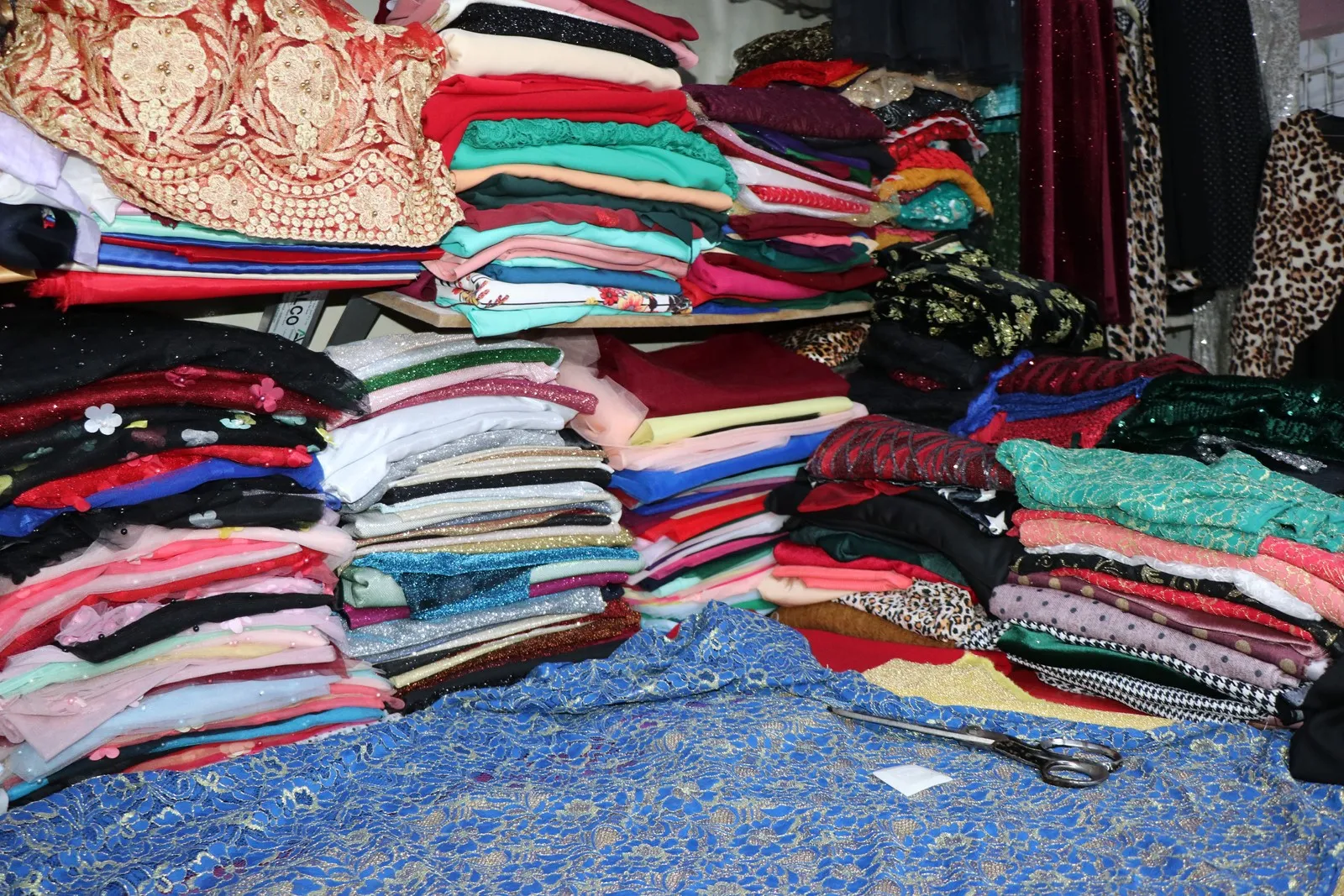 ​​​​​​​Di 8'ê Adarê de xemla jinan bi cil û bergên gelêrî temam dibe