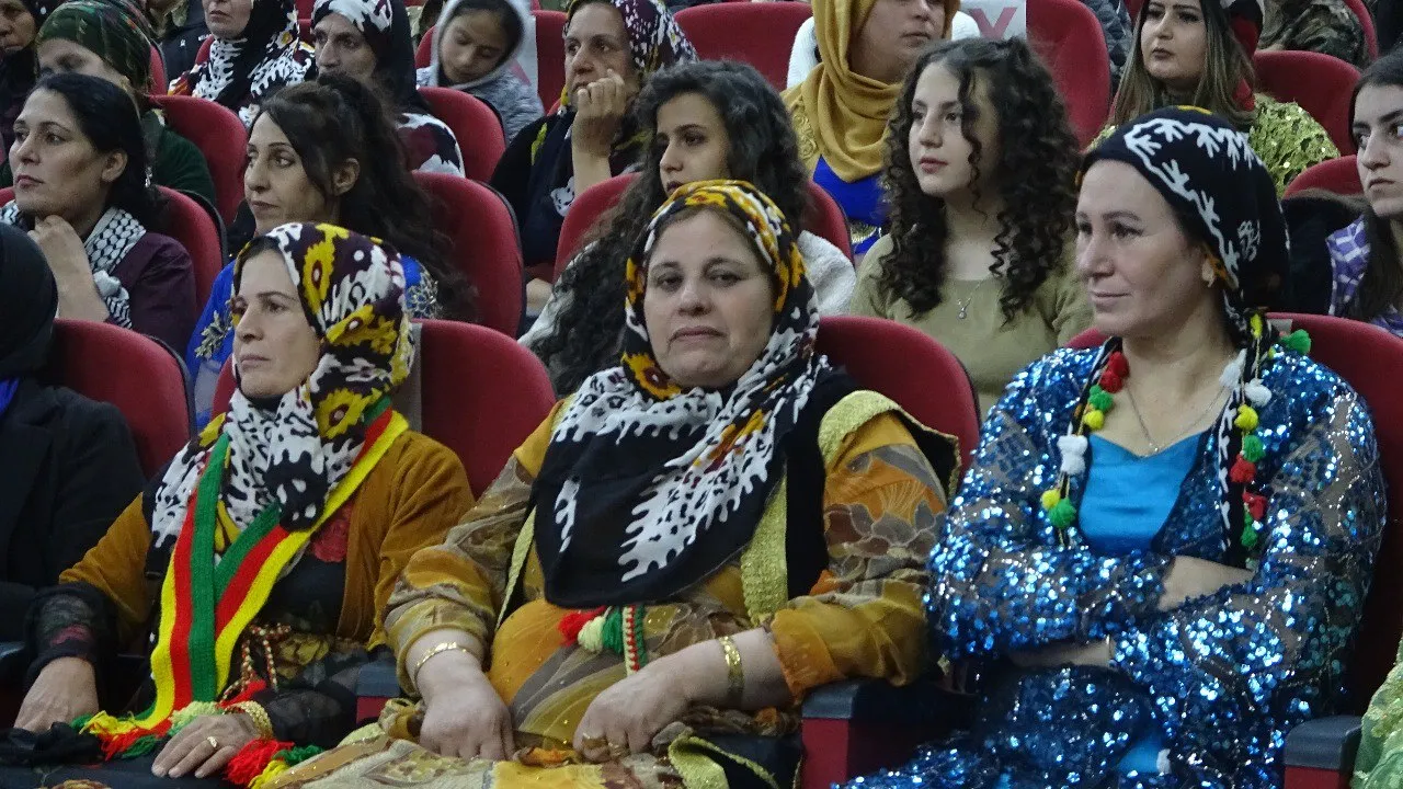 ​​​​​​​YPJ'ê bi merasîmeke leşkerî 8'ê Adarê pîroz kir