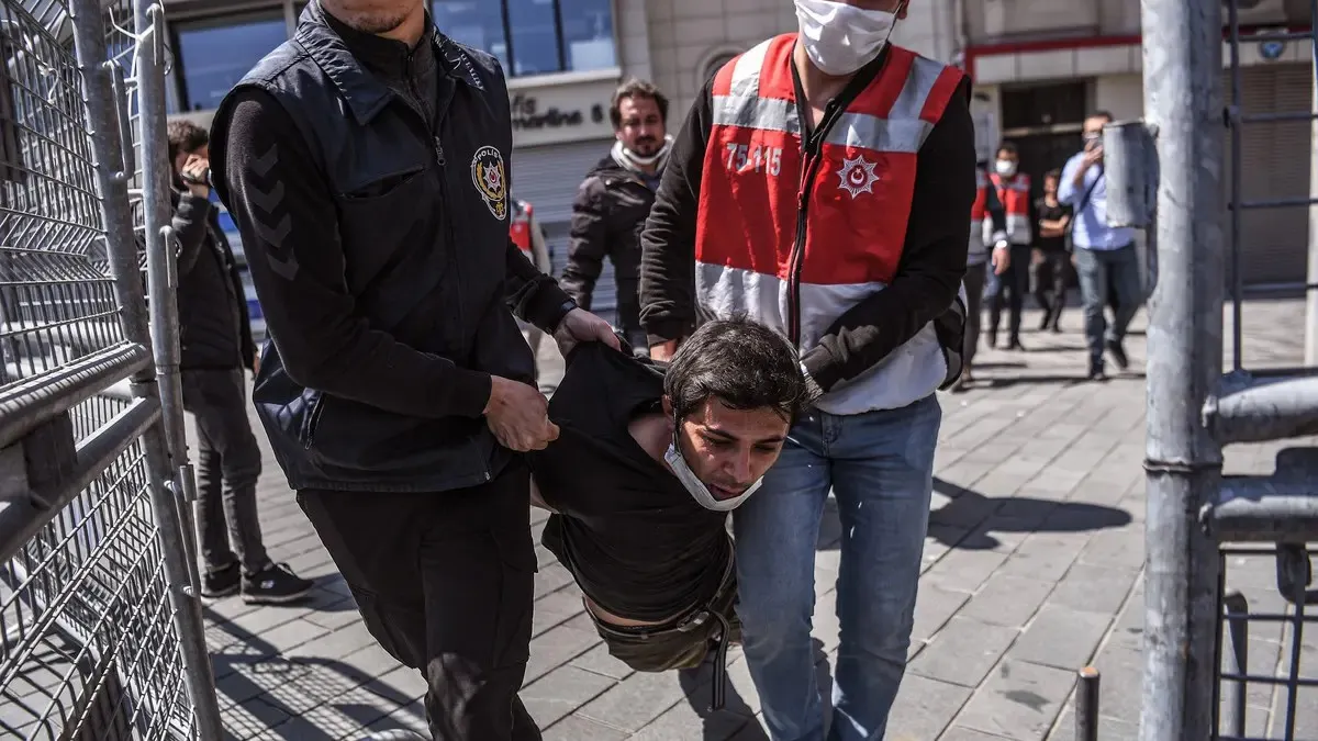 'Em ê piştgiriya xwe ji bo berxwedana girtiyên siyasî bidomînin'