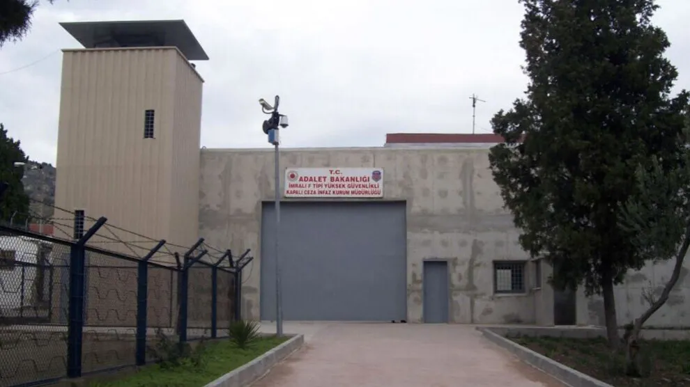 Malbatan xwest biçin Îmraliyê