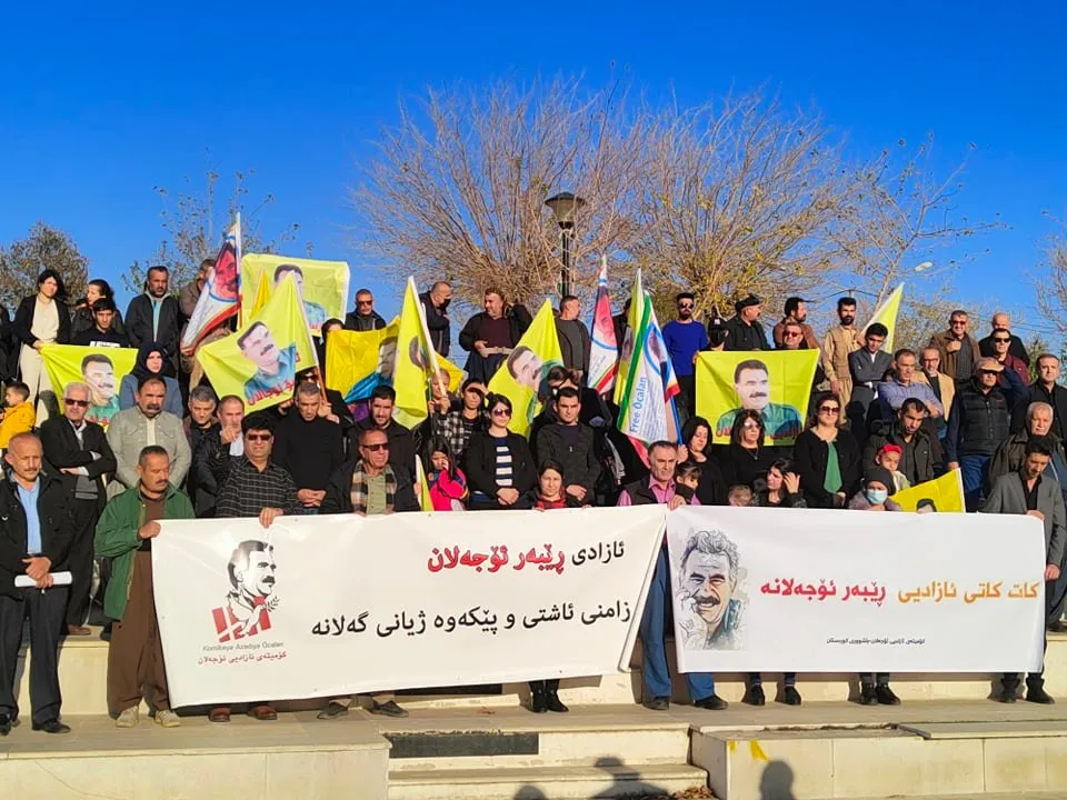 ​​​​​​​415 kesayetên Başûr daxwaz kirin ku rêber Ocalan demildest bê berdan