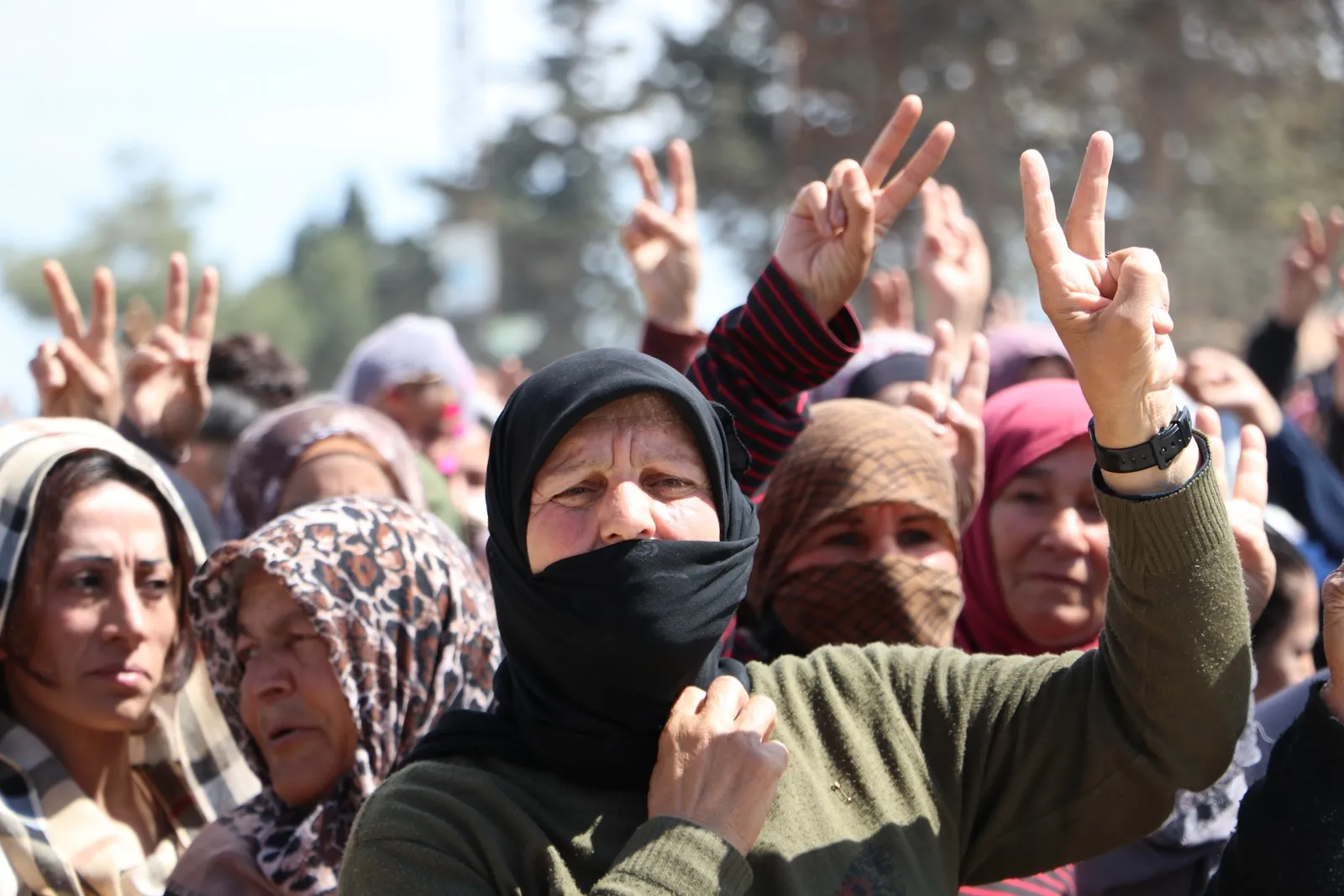 Şêniyên herêma Efrînê siyasetên hikumeta Şamê şermezar kirin