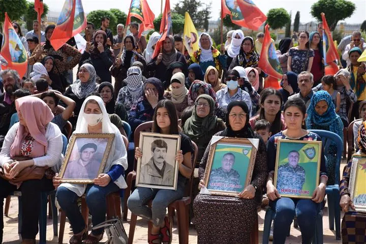 Li Hesekê bîranîna 58 şehîdên meha Nîsanê