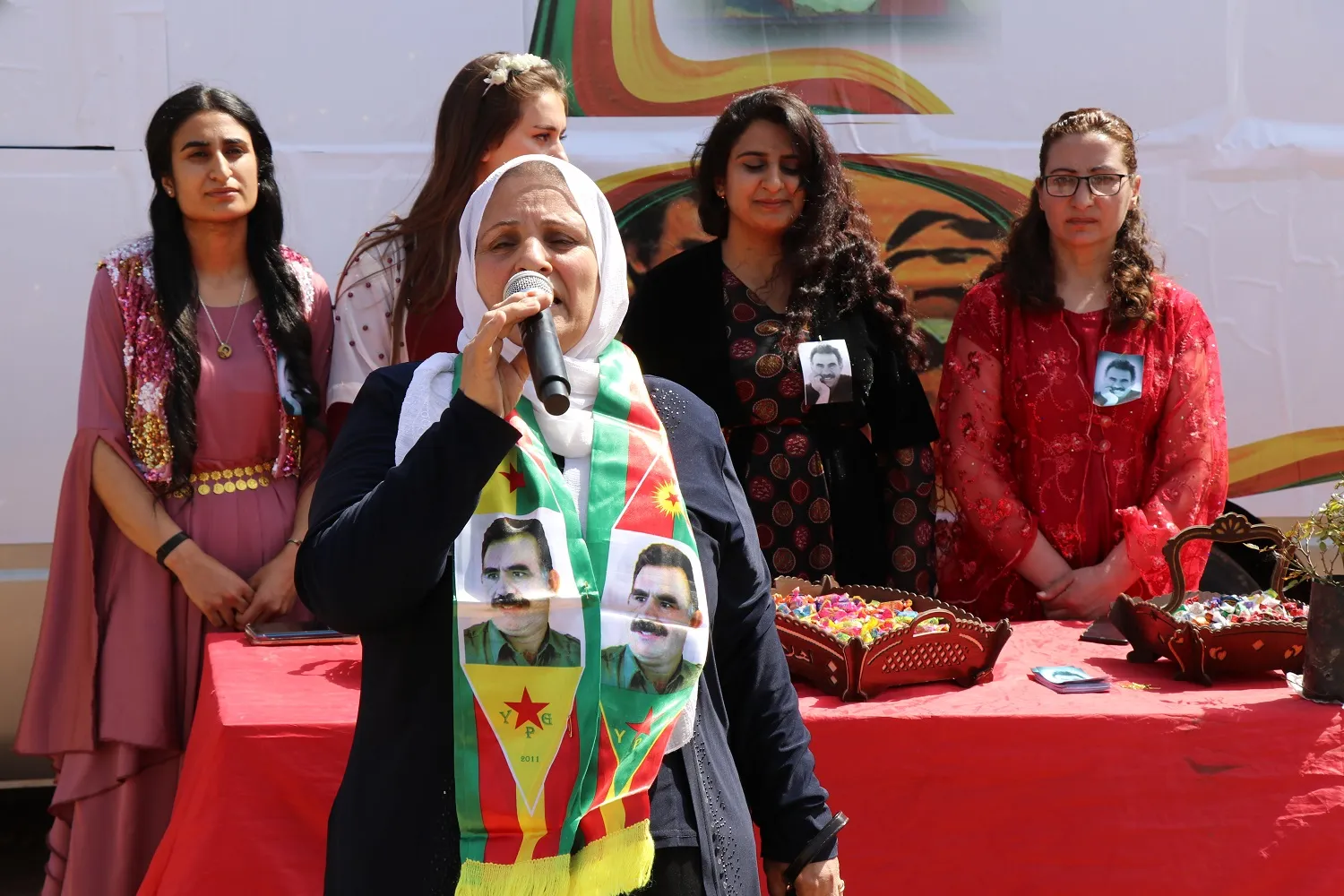 Bi boneya rojbûna rêber Abdullah Ocalan dar li Eyn Îsayê hatin çandin