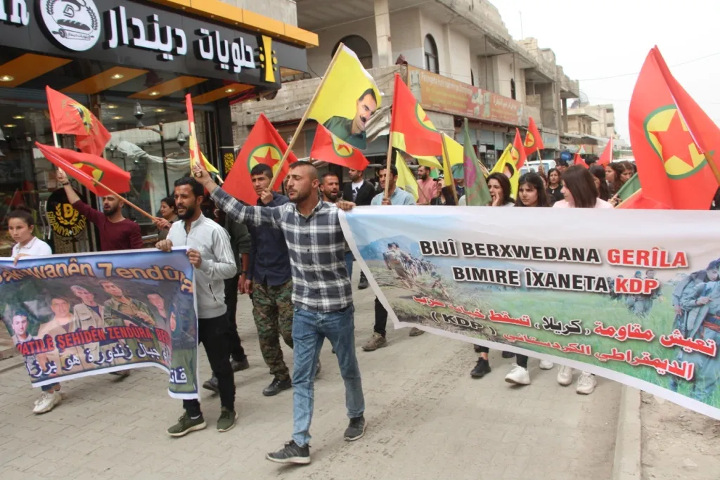 Welatiyên Rojava: Em li pişta gerîla ne