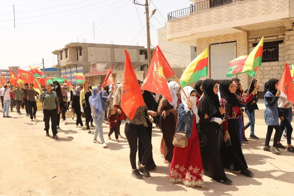 Çalakiyên ciwanan ên li dijî dagirkerî û xiyanetê dewam dikin
