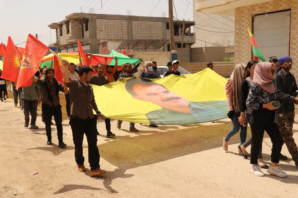 Çalakiyên ciwanan ên li dijî dagirkerî û xiyanetê dewam dikin