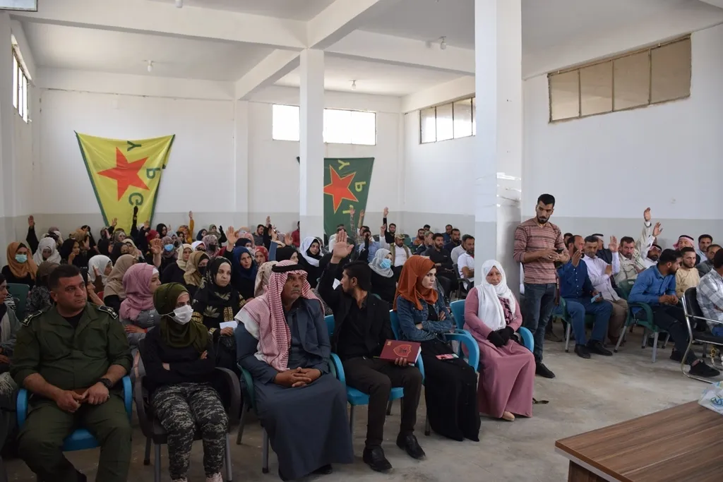 Komîteya Sazkirina Peymana Civakî civîna xwe ya sêyemîn bi dawî kir
