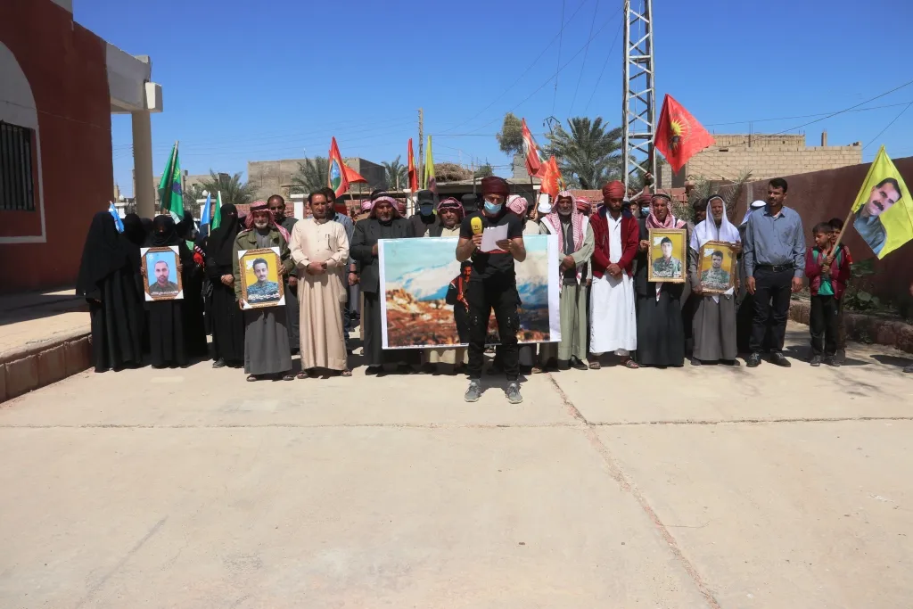 Malbatên şehîdan, gazî û jinên ciwan nerazîbûn nîşanî xiyanet û êrişên dagikirinê da