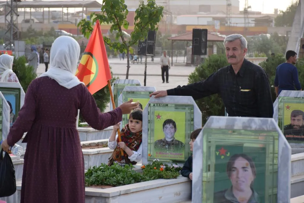 Şêniyên kantona Kobanê şehîdên meha Nîsanê bi bîr anîn