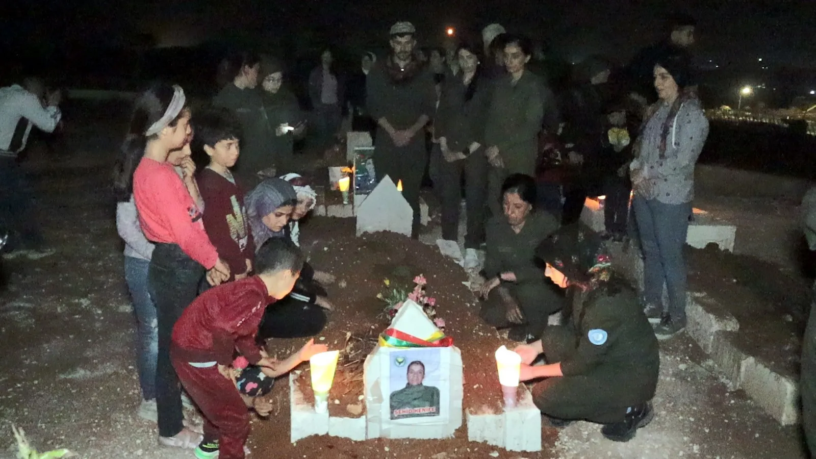 Şêniyên Helebê şehîdên meha Nîsanê bi bîr anîn