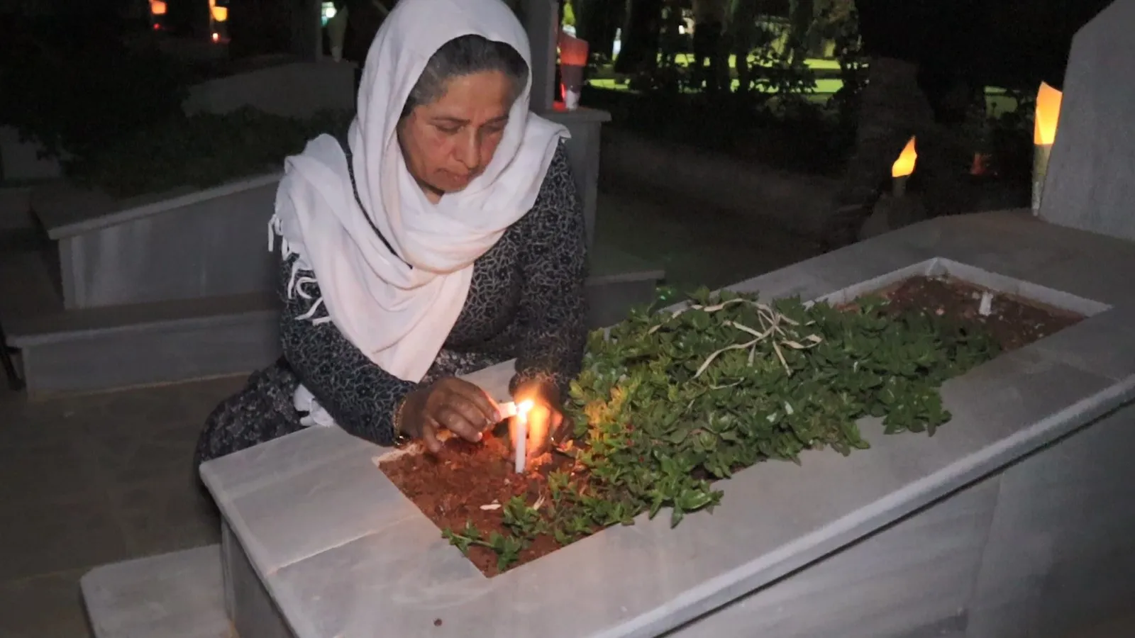 Şêniyên Helebê şehîdên meha Nîsanê bi bîr anîn