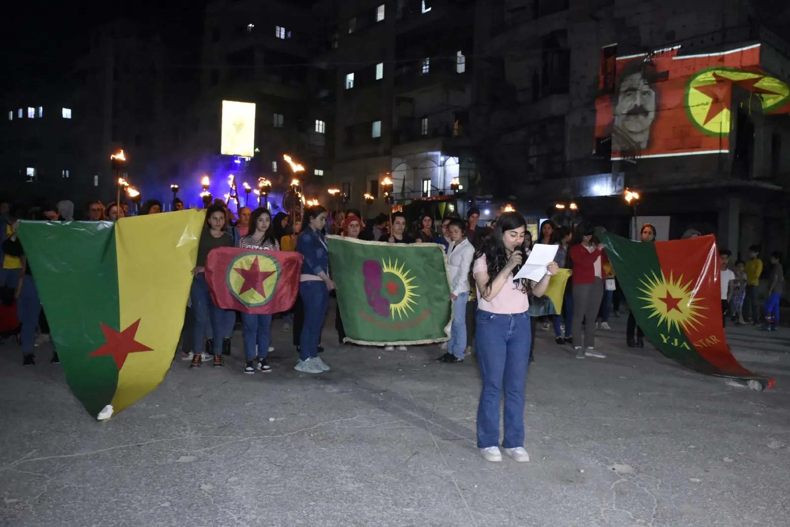 Yekitiya Jinên Ciwan a Helebê ji bo piştgirî bide gerîlayan seferberî ragihand