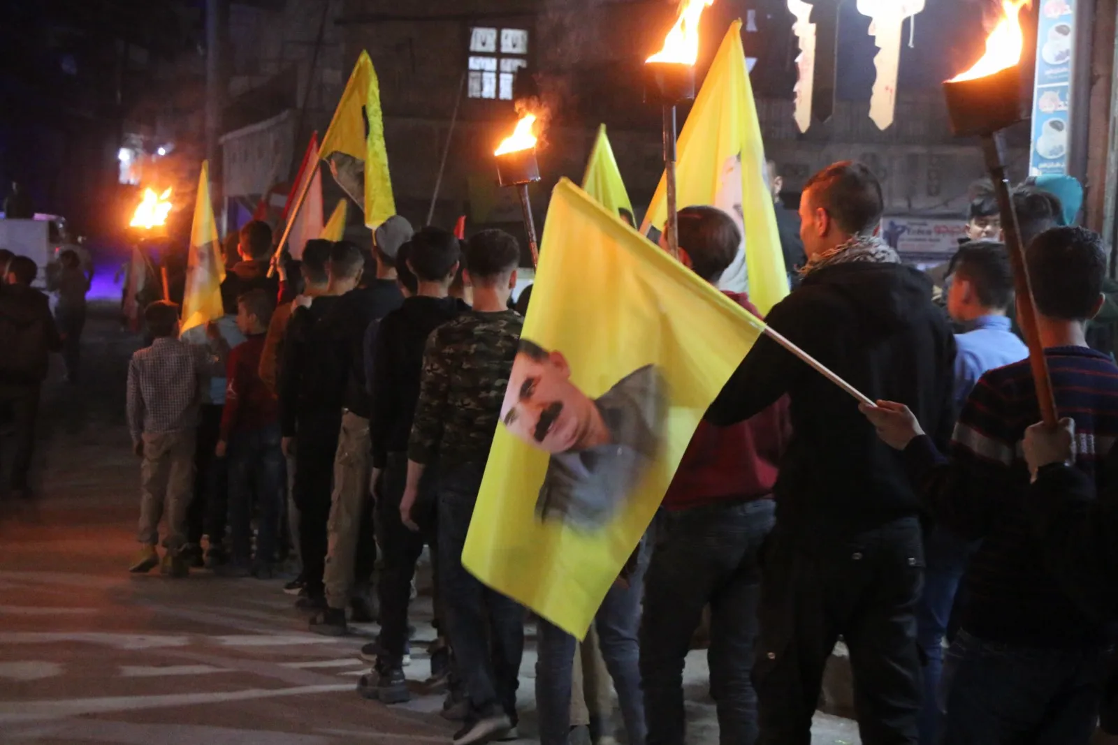 ​​​​​​​Ciwanên Qamişlo, Hesekê û Helebê êrişên dewleta Tirk û tevkariya PDK’ê şermezar kirin