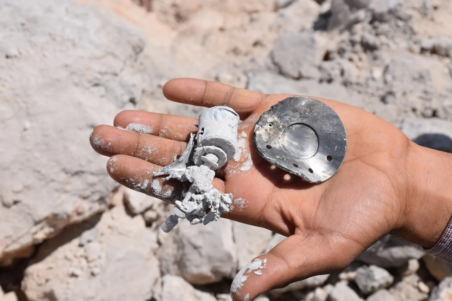 Balafirên dewleta Tirk li Kobanê êriş pêk anîn