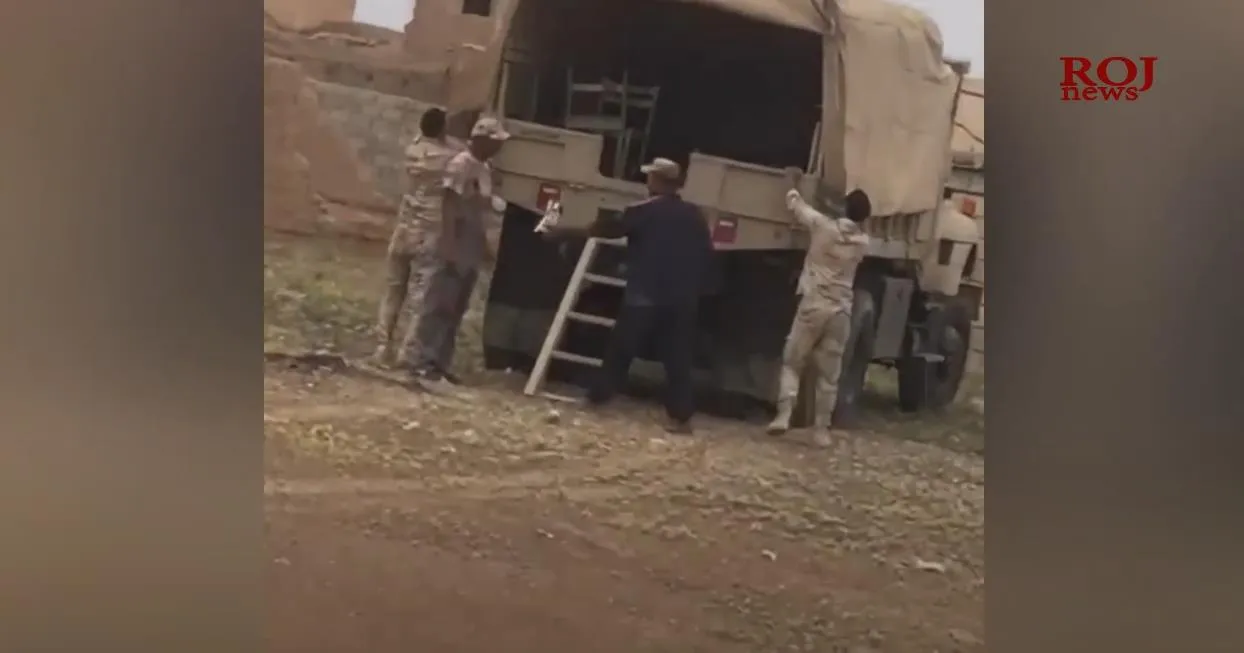 Leşkerên ser bi hikumeta Kazimî kelûpelên xelkê Şengalê didizin!