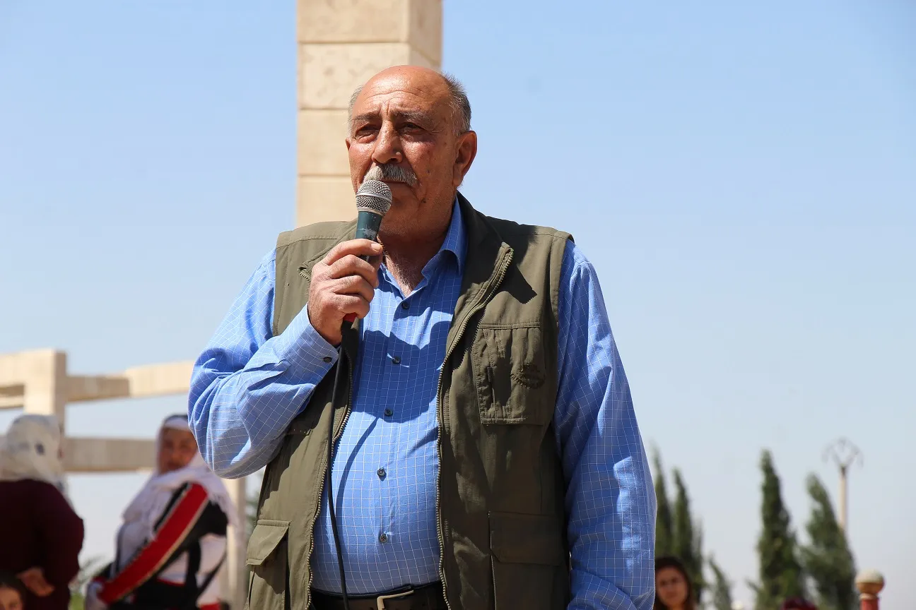 Şêniyên Amûdê şehîdekî xwe oxir kir