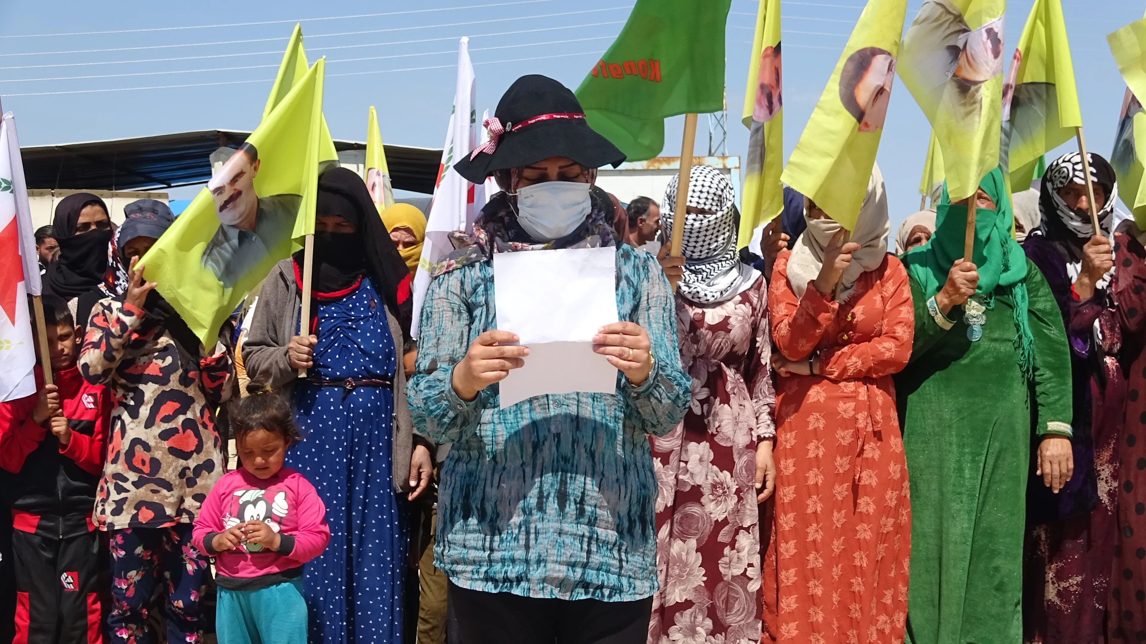 Koçberên Serêkaniyê û Girê Spî li Kampa Newroz sûcên dewleta Tirk şermezar kirin