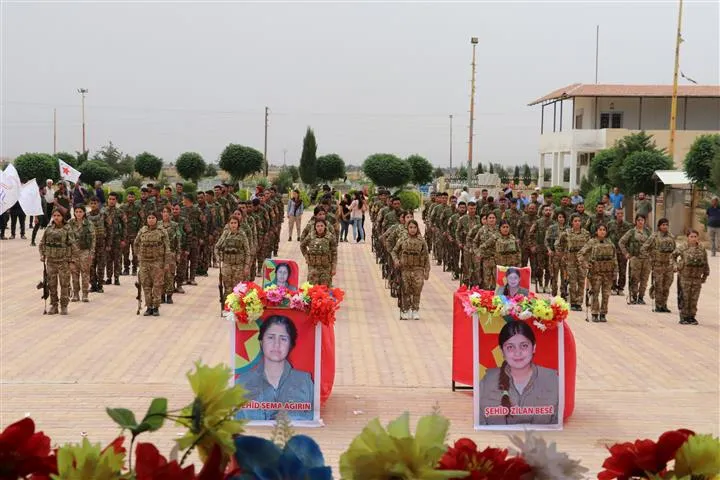 Li Hesekê merasîma xiyabî ya şehîd Sema Agirîn û Zîlan Besê