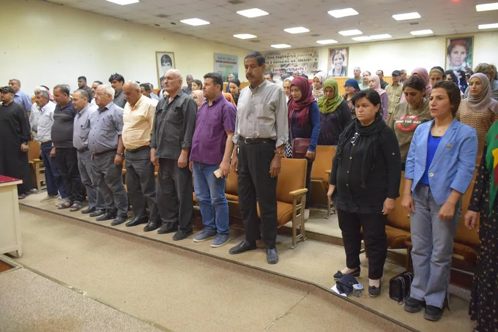 ​​​​​​​Li Girkê Legê civîneke girseyî ya nîqaşkirina Peymana Civakî