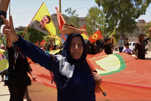 Meşa dirêj a ciwanan ji Qamişloyê dest pê kir