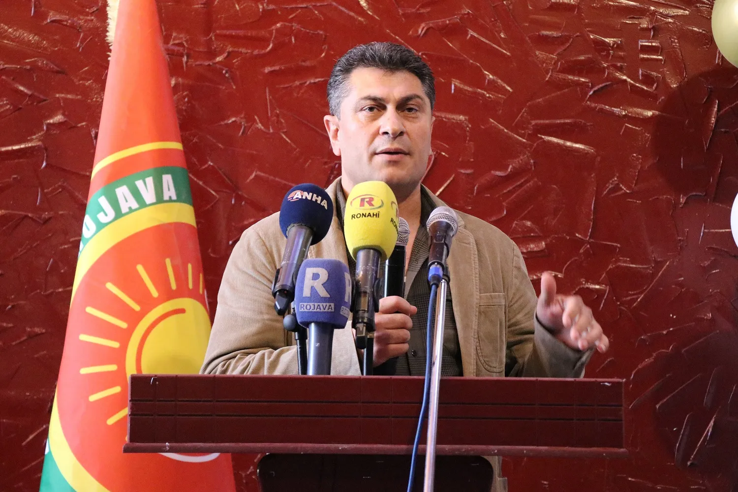 73 xwendekarên din ji Zanîngeha Rojava derçûn