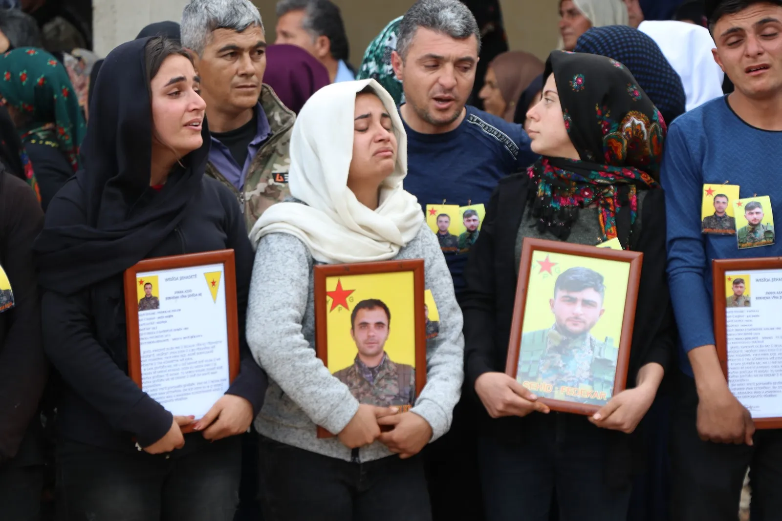 Şehîdê HRE'yê Fedekar bi merasîmeke girseyî hate oxirkirin