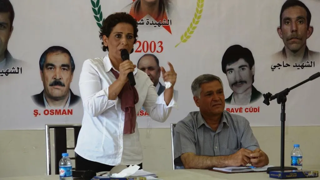Şêx û rûspiyên Reqa û Tebqayê nerazîbûn nîşanî guhertina demgorafî da