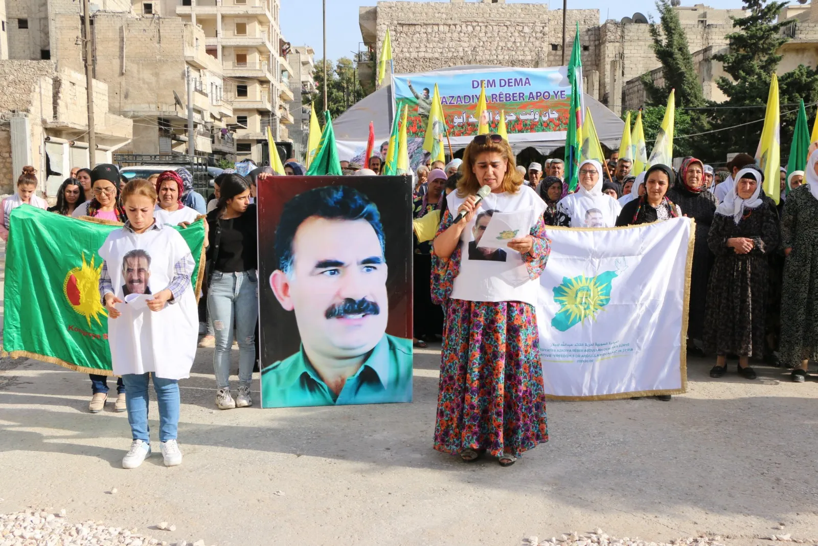 ​​​​​​​Li Helebê çalakiya ji bo azadiya fîzîkî ya rêber Ocalan
