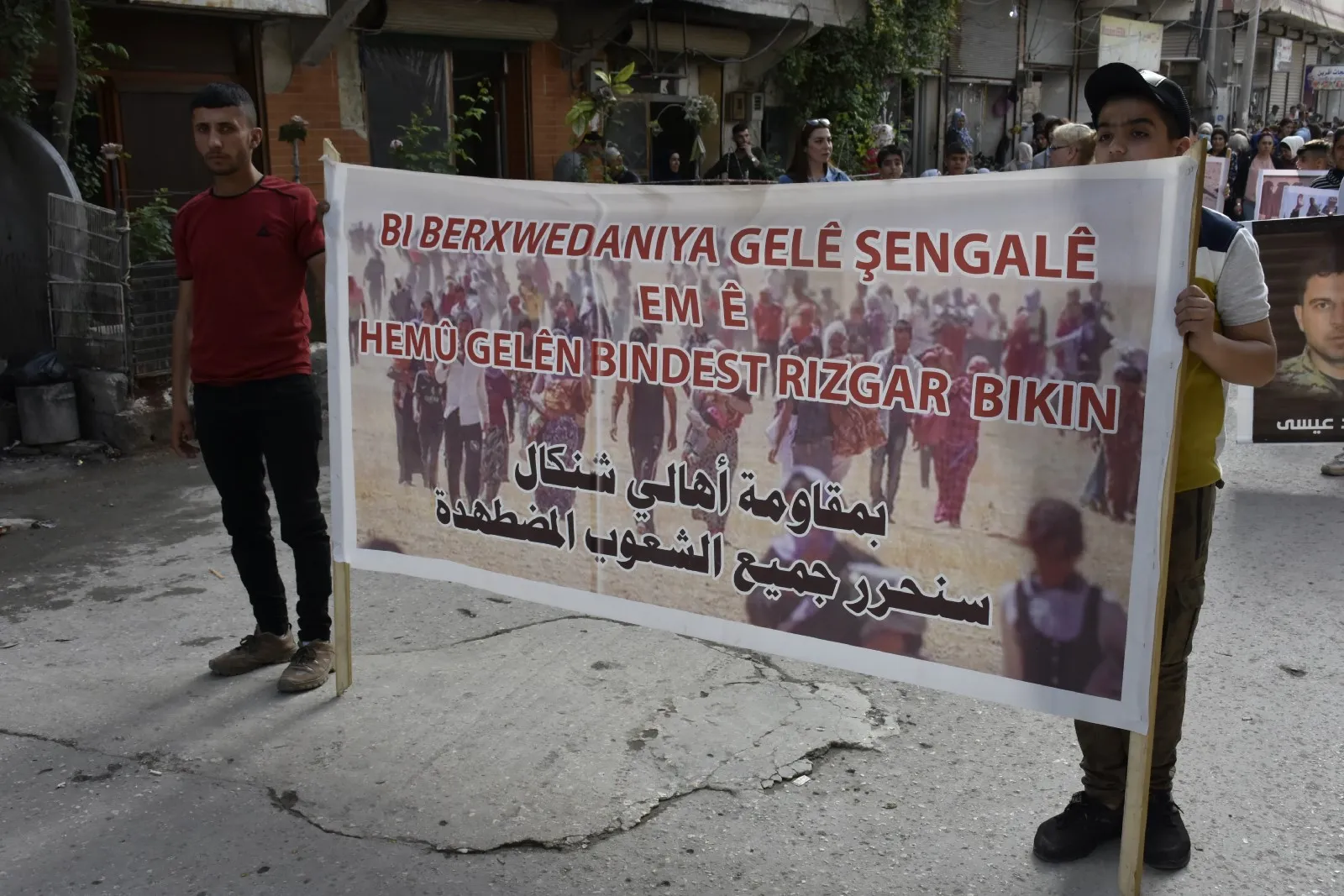 ​​​​​​​Şêniyên Helebê piştgirî da berxwedana Şengalê