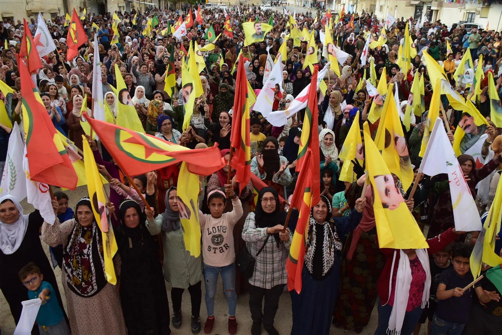 Şêniyên Hesekê piştgirî da berxwedana gerîla