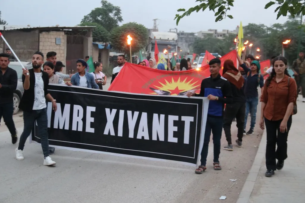 Ciwanên Kampa Newrozê beşdarî çalakiya "Konê Berxwedanê" bûn